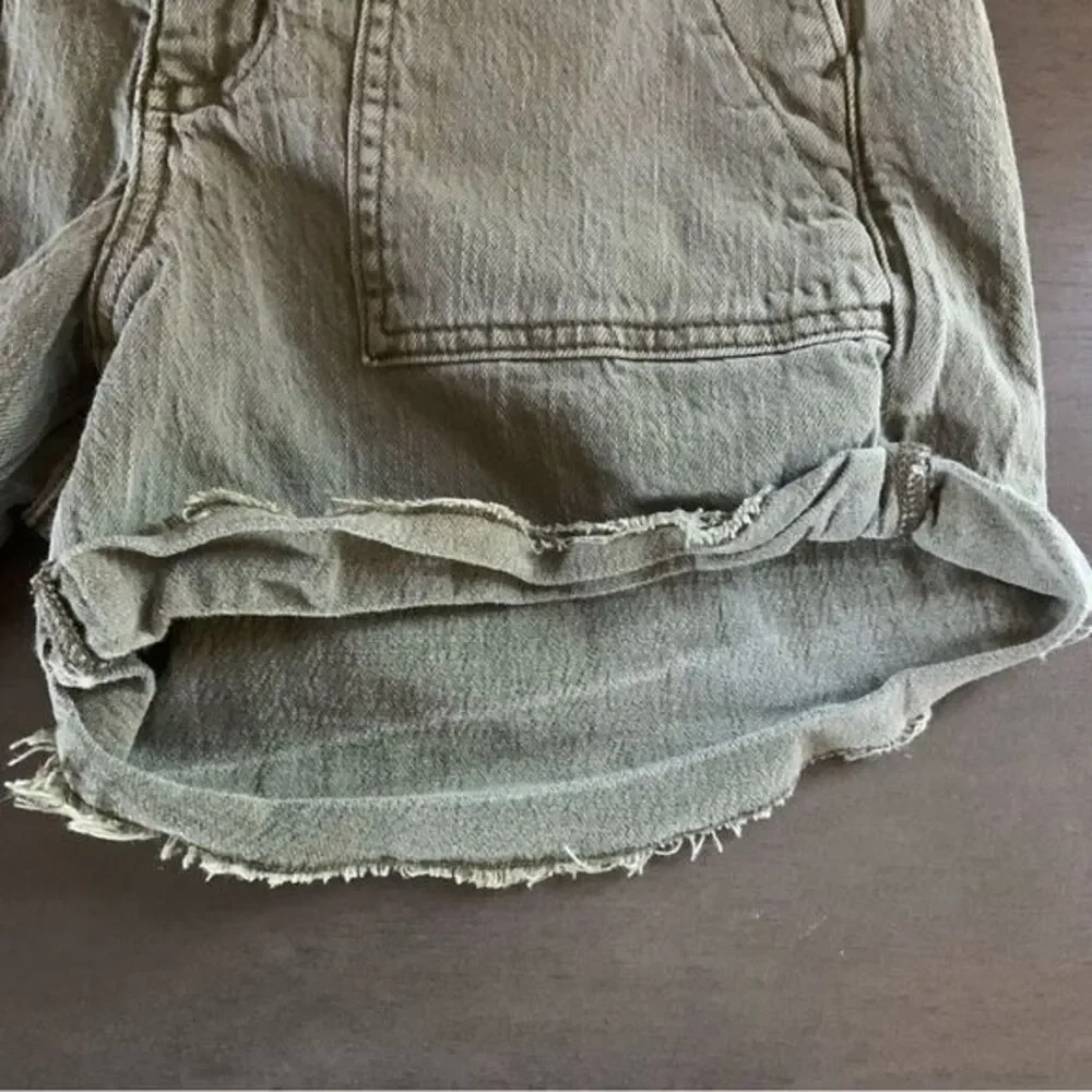 AMERICAN EAGLE‎ Women’s Tomgirl Olive Green Drawstring Cuffed Shorts Size 0 - Picture 7 of 14